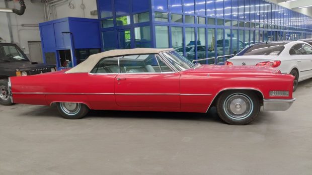 Cel mai mare impozit auto din Ploiești. Cât a plătit un șofer în 2024 pentru o mașină Cadillac