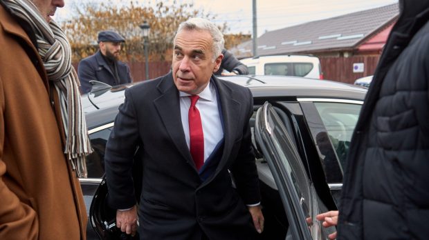 Crin Antonescu spune că „ar fi bine să candideze Călin Georgescu” și, dacă românii îl votează, „asta ar trebui să fie soarta noastră”
