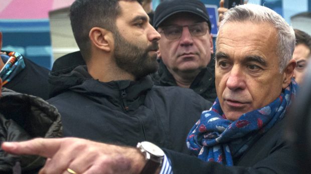 Cine a dat în judecată Administrația Prezidențială, SRI, SIE, MAI și STS după anularea alegerilor prezidențiale. Curtea de Apel a șters numele lui Călin Georgescu