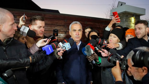 Călin Georgescu a oprit întrebările jurnaliștilor pe grupul de presă și va oferi comunicate doar în funcție de evoluția evenimentelor