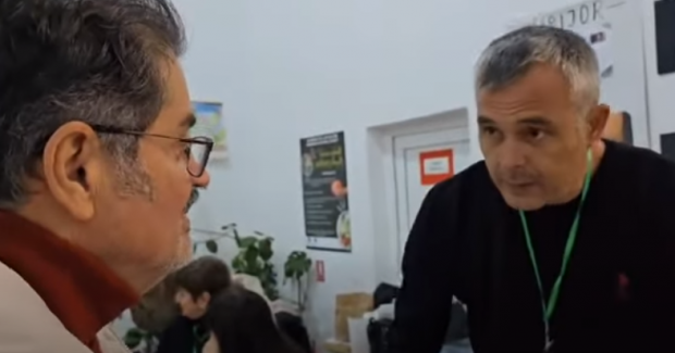 Președintele unei secții de votare din Ploiești, acuzat că cerut semnarea procesului verbal în alb, la prima oră: „Am vrut să-mi ușurez munca”