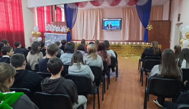 Copiii de grădiniță, puși să urmărească Linia Directă a lui Vladimir Putin: „Parte a procesului educațional”