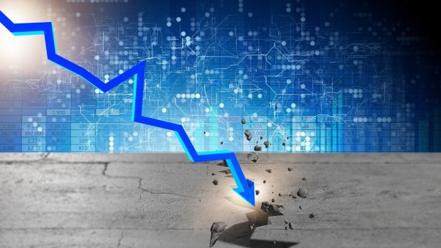 Economist de top avertizează: „Vom intra în sevraj economic. Până acum, România a funcţionat pe bază de împrumuturi”