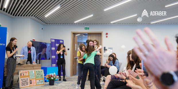Elevele din România schimbă lumea cu ajutorul tehnologiei! Descoperă Technovation Girls!