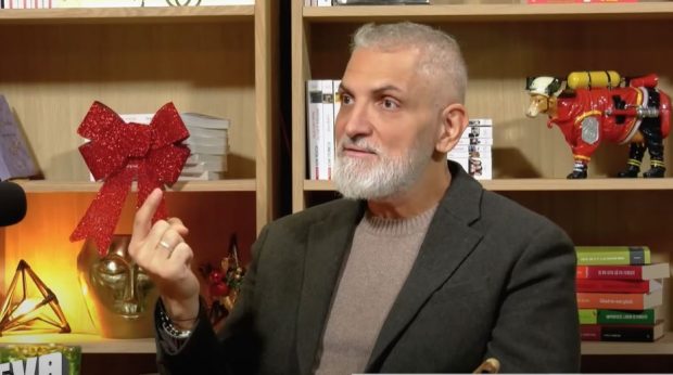 Imagine Stire Damian Drăghici, despre minunile de pe Muntele Athos: „Se oprește creierul și ești în suflet” | 2review.ro