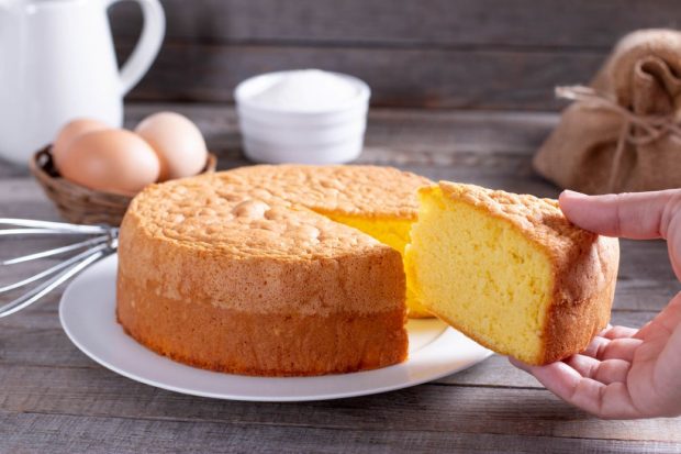 Care este diferenţa dintre chec şi pandişpan