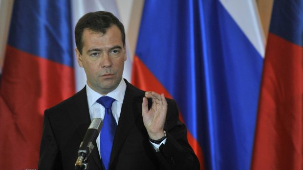 Dmitri Medvedev continuă să amenințe și a promis executarea publică a „dependentului de droguri” Zelenski