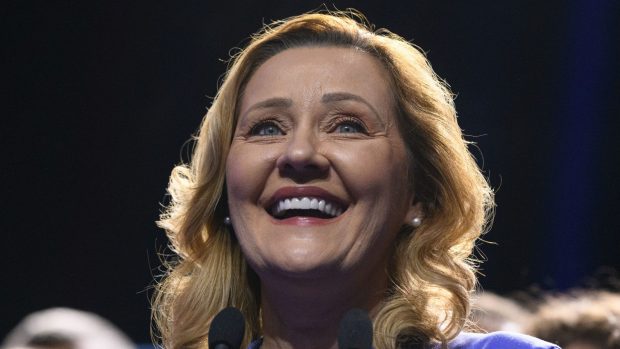 Elena Lasconi, apel video cu Emmanuel Macron: „Miza este viitorul României” | VIDEO
