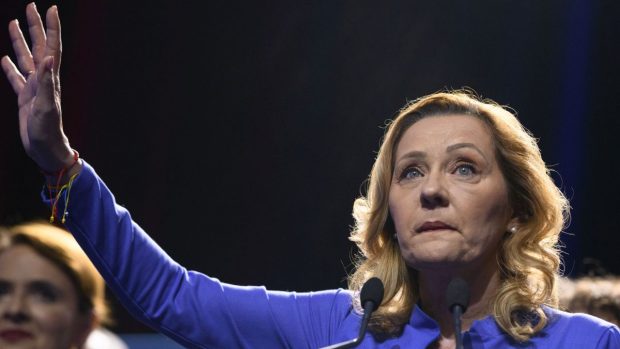 Elena Lasconi, nou mesaj pentru alegători: „România nu poate să valseze după cum cântă Rusia lui Putin!”