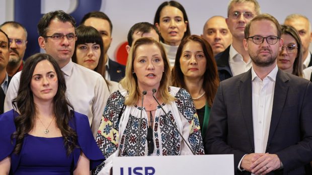Elena Lasconi, după rezultatele EXIT-POLL la parlamentare: „Dacă suntem uniți, roboții ruși de pe TikTok nu ne pot distruge democrația”