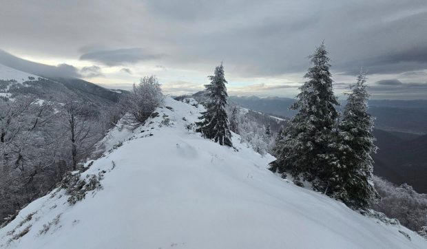 Pasul Vâlcan din Hunedoara, una dintre cele mai accesibile stațiuni montane din România