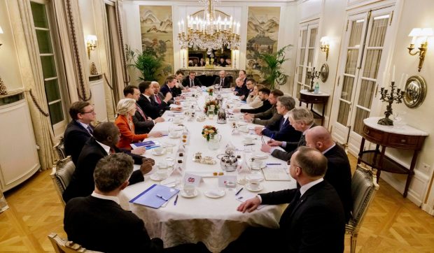 Lideri europeni, reuniți la masa lui Rutte. Iohannis, neinvitat la eveniment