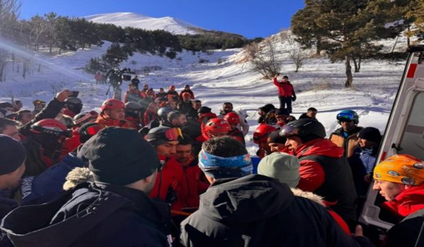 O avalanșă a surprins echipa de judo a Turciei. Mai mulți răniți grav | VIDEO