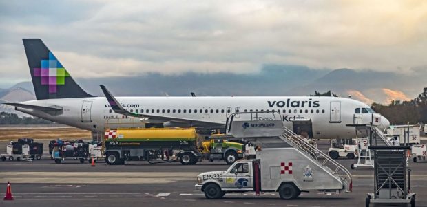 Tentativă de deturnare a unui avion în Mexic. „A încercat să intre în cabina piloților”