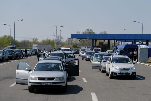Șoferii români vor putea arăta la frontieră, când ies din țară, Cartea Verde în format digital, de la 1 ianuarie 2025