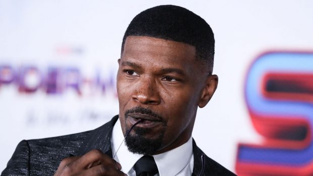Jamie Foxx a ajuns la spital după ce a fost lovit cu un pahar la ziua lui de naștere. Actorul a avut nevoie de copci