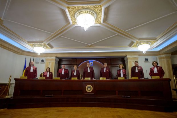 Petre Lăzăroiu, fost judecător CCR, despre anularea primului tur al alegerilor prezidențiale: „Asta înseamnă că vom vota la anul”