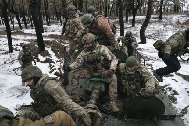 Ucraina va trebui să renunțe la o parte din teritoriu său, susține ministrul slovac al apărării