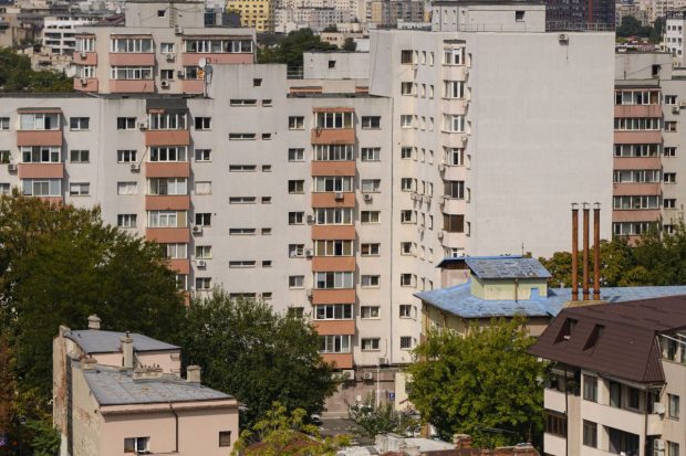 Peste o mie de blocuri din București nu au apă caldă și căldură. Cele mai mari probleme, în sectoarele 2 și 4
