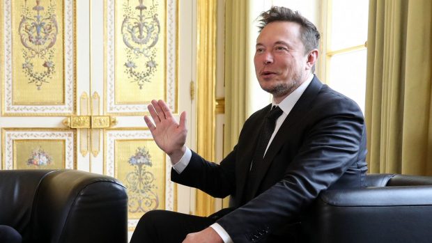 Elon Musk a provocat un lanț de demisii în presa germană, după ce a susținut partidul de extremă dreaptă AfD într-un articol de opinie 