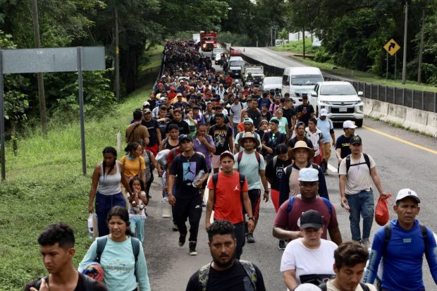 Administrația Donald Trump intenționează să-i deporteze pe migranții din SUA în alte țări decât cele din care provin