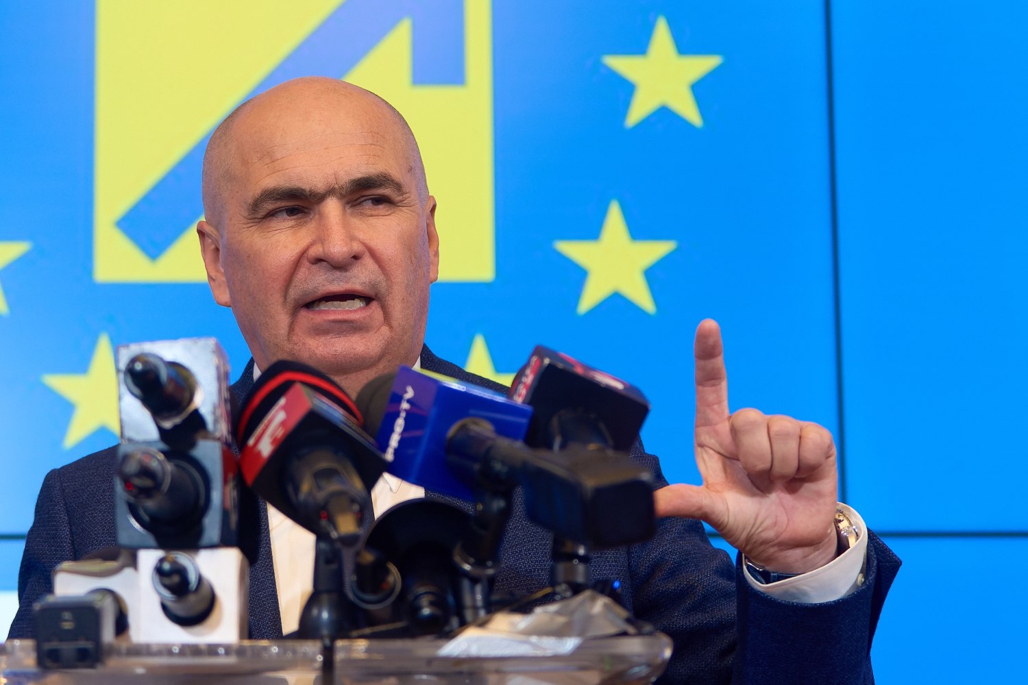 Ilie Bolojan, după ce în ședința PNL s-a cerut demisia lui Klaus Iohannis: „Va fi judecat de istorie”