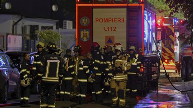 Incendiu la demisolul unui bloc din Oradea. Un bărbat a fost găsit mort în a doua zi de Crăciun