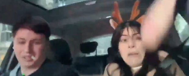 Momentul în care o influenceriță din Argentina e tâlhărită chiar în timpul transmisiunii live | VIDEO