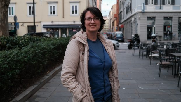 Povestea Iuliei Negru, românca votată de italieni consilier local în Trieste: „România se schimbă. Dar eu nu m-aş întoarce niciodată, mi s-ar părea inutil”