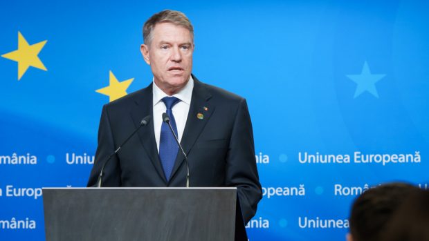 Klaus Iohannis, la reuniunea Consiliului UE. „Este necesară o coordonare pentru combaterea atacurilor hibride din partea Rusiei”