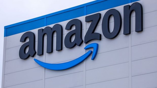 Temu, Shein și Amazon vor fi răspunzătoare în UE pentru mărfurile „nesigure” sau „ilegale”. Reforma vamală propusă ar permite funcționarilor să inspecteze și să controleze mai bine coletele din China