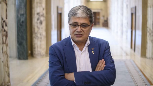 USR îl acuză pe Marcel Boloș că „a aruncat niște cifre” legate de viitorul buget: „Nu ar trebui ca o guvernare să înceapă cu minciuni”