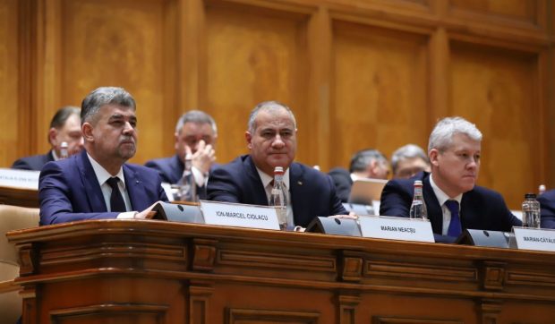 Numărul bugetarilor continuă să crească. Guvernul Ciolacu, repetent la reducerea numărului de demnitari
