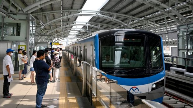 Orașul cu 9 milioane de locuitori care a inaugurat prima linie de metrou. „17 ani de planificare și 12 ani de construcție”