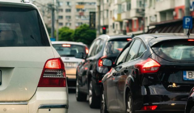 Impozit auto mai mare pentru șoferii din București în 2025. Taxe în funcție de capacitatea cilindrică