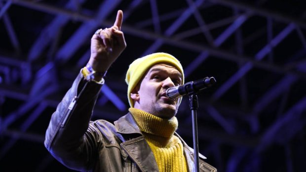 Mesajul lui Tudor Chirilă, după protestele de duminică: „Suntem ușor de manipulat când UITĂM”