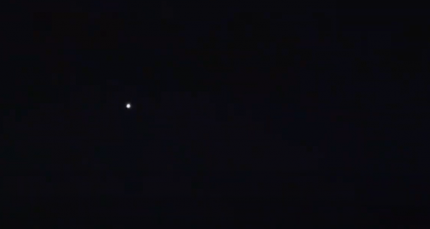 Apariție misterioasă pe cer la Constanța. Sfera strălucitoare a dispărut după o oră | VIDEO