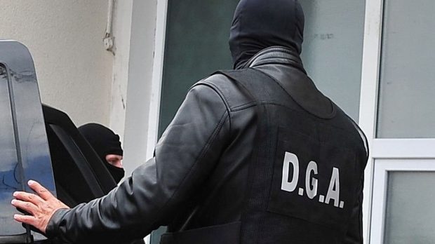 Românii, avertizați să nu mai dea sau să ia șpagă, pentru că ajung la închisoare. DGA: „E timpul să nu mai dăm şi noi ceva”