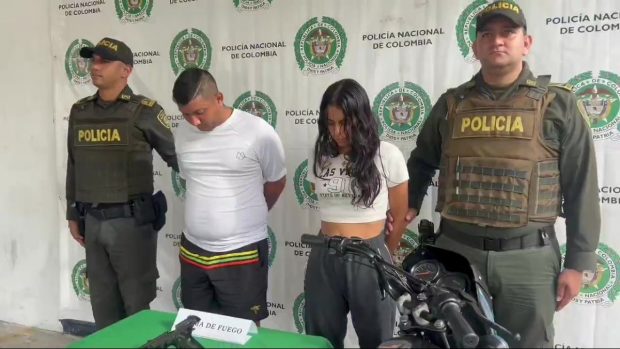 Tânără din Columbia, cunoscută drept „Păpușa”, a fost arestată pentru mai multe crime. Printre victime, și fostul ei iubit