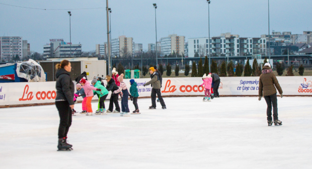 Patinoarul de la Parcul Municipal Vest din Ploiești nu va funcționa în acest sezon: „Pierderi de 100.000 de lei, anul trecut”