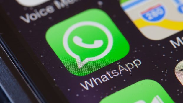 UE vrea ca aplicația WhatsApp să fie mai responsabilă în combaterea fake news-urilor și a fraudelor