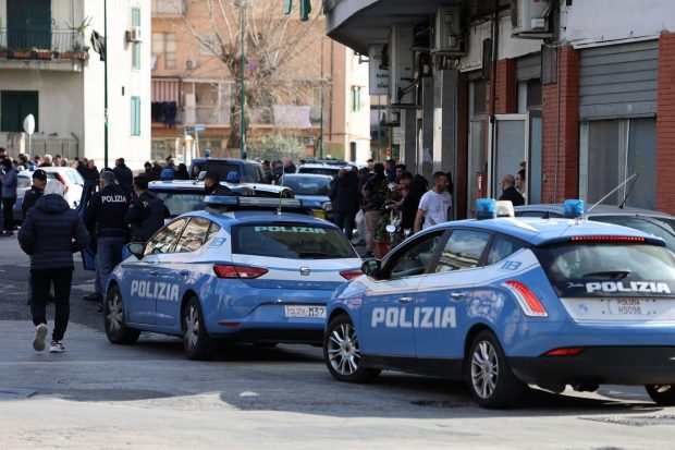 Tânăra nașă a unui clan mafiot Camorra a fost arestată. Debora Amato e „cea mai groaznică” și de ea se tem cel mai tare ceilalți mafioți
