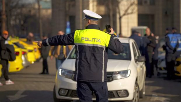 Un bărbat din Iași a vrut să își lase și fratele fără permis, după ce a fost prins când conducea cu viteză și cu permisul suspendat