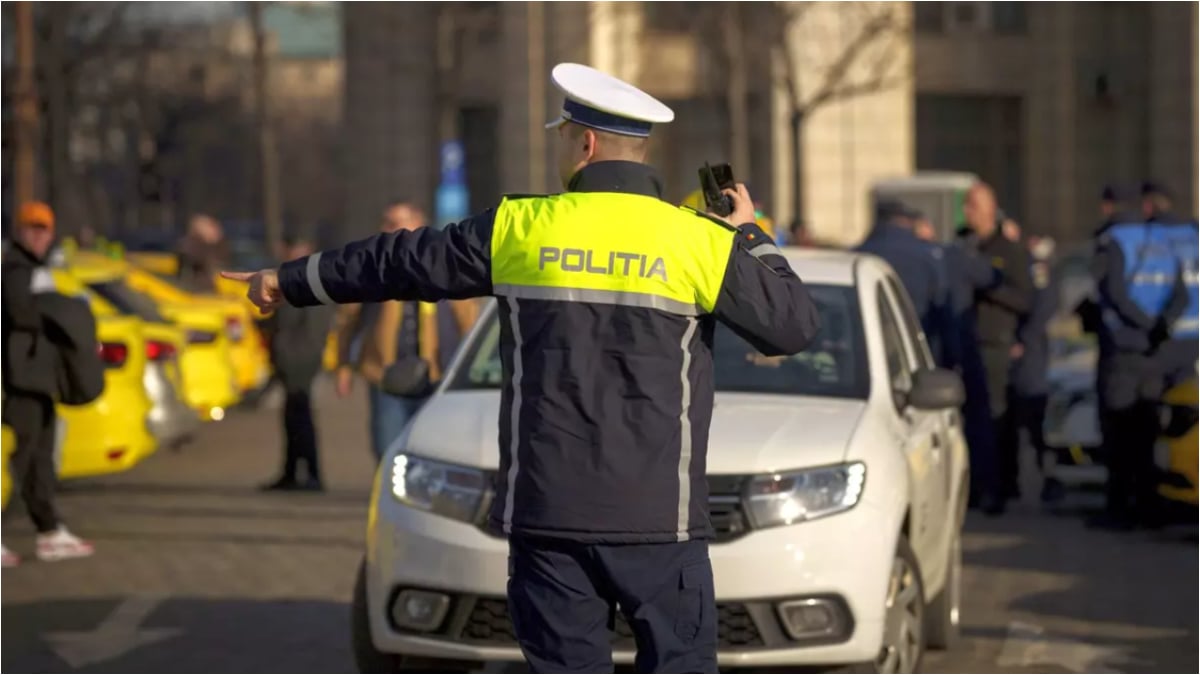 Pedeapsa primită de un șofer din Argeș care a circulat pe contrasens și i-a sfidat pe polițiștii din trafic