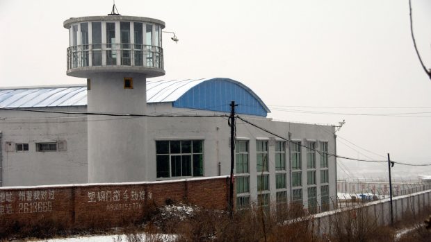 China construiește noi centre de detenție în toată țara, în care Xi Jinping îi trimite pe oficialii „neloiali” regimului | VIDEO