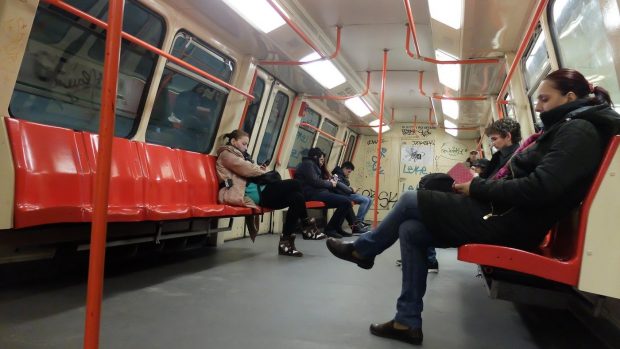 Metroul din București va fi modernizat cu fonduri din Elveția. Proiectul va fi finalizat în 2028