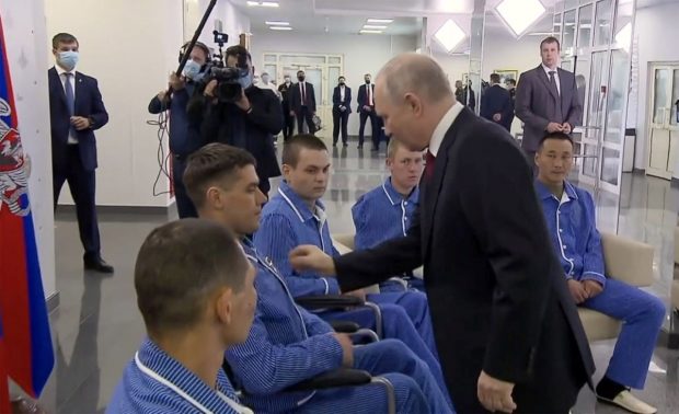 Medici militari ruși au implantat fragmente de muniție în soldați, pentru a simula răni și a-i scoate de pe front: „Au furat peste 2 milioane de euro”