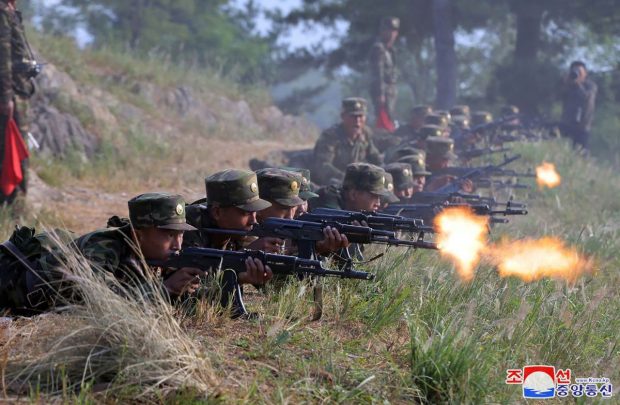 Soldat rus despre camarazii nord-coreeni: „Deși sunt loviți, merg înainte și nu se tem. Trag cu orice armă”