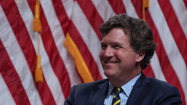 Tucker Carlson este din nou în Rusia pentru un interviu cu Serghei Lavrov „despre posibilitatea unui război nuclear”