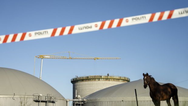 Doi tineri muncitori români au murit în Danemarca, pe șantierul unui siloz de biogaz. Alți doi români au fost răniți